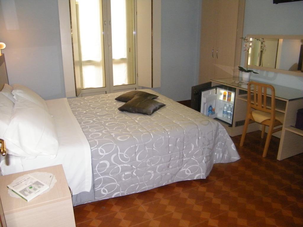 Double or Twin Room with Private Bathroom,159702540:JPEG